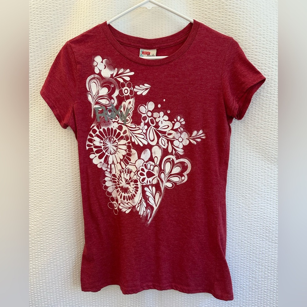 Roxy Paradise Floral Heart Graphic Red Short Sleeve Tee Women’s Large